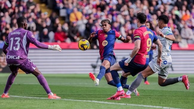 Soi kèo Barcelona vs Osasuna, 03h00 28/03/2025 2 Màn so tài Barcelona vs Osasuna