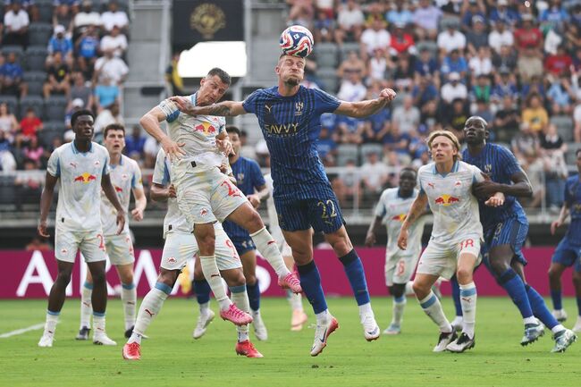 Soi kèo RB Salzburg vs Al Hilal, 05h00 ngày 23/06/2025 2 Màn so tài RB Salzburg vs Al Hilal